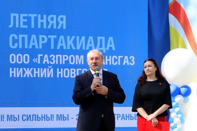 Советник генерального директора ООО «Газпром трансгаз Нижний Новгород» Николай Мальцев приветствует участников Спартакиады