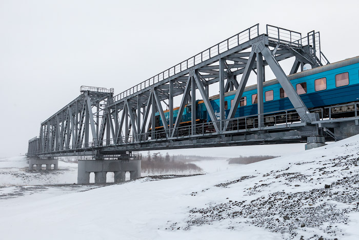 строительство мостов зимой