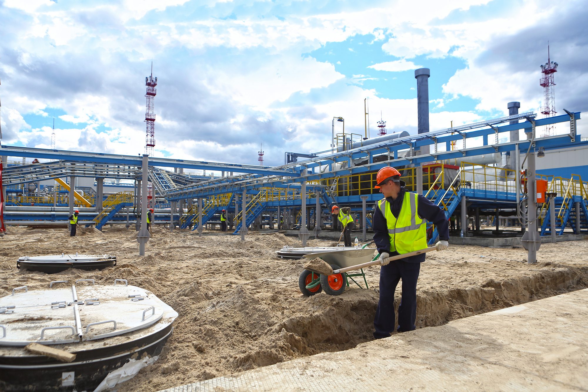 На Уренгойском нефтегазоконденсатном месторождении начали работу студенческие ст