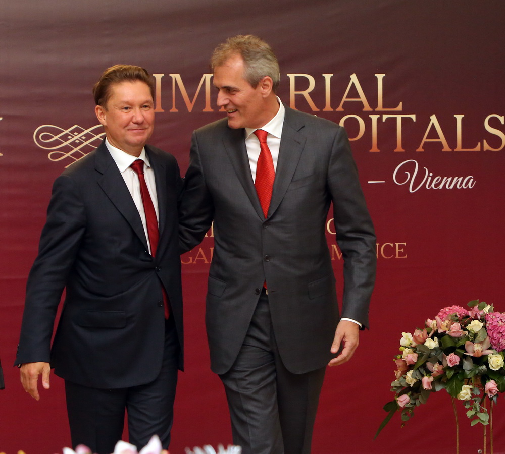 Алексей Миллер и Председатель Правления OMV AG Райнер Зеле во время гала-представления «Имперские столицы: Санкт-Петербург — Вена». Фото Павла Фомича Афанасенко