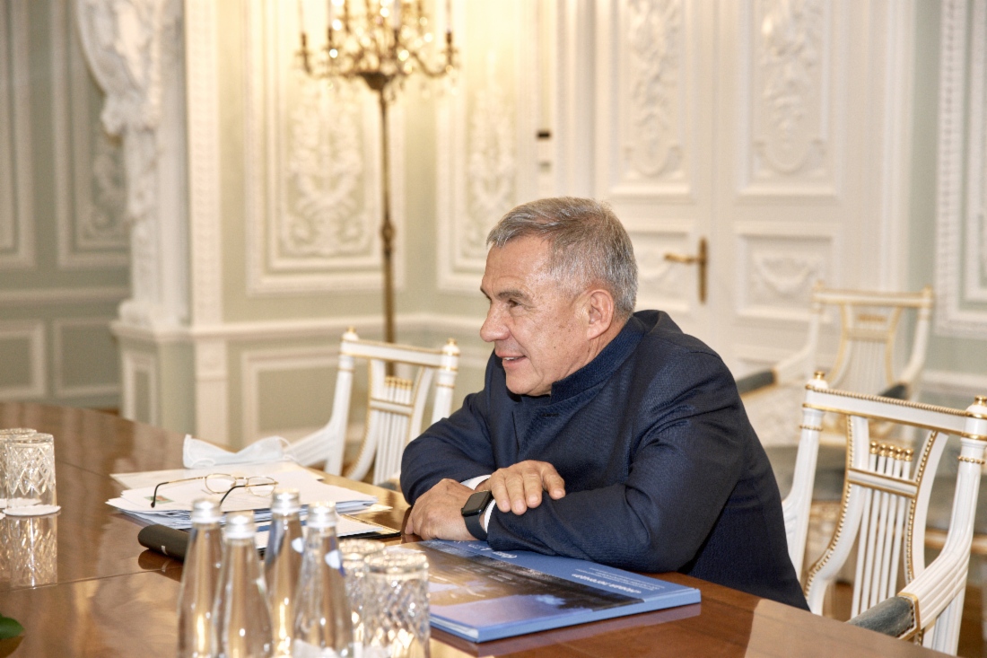 Рустам Минниханов