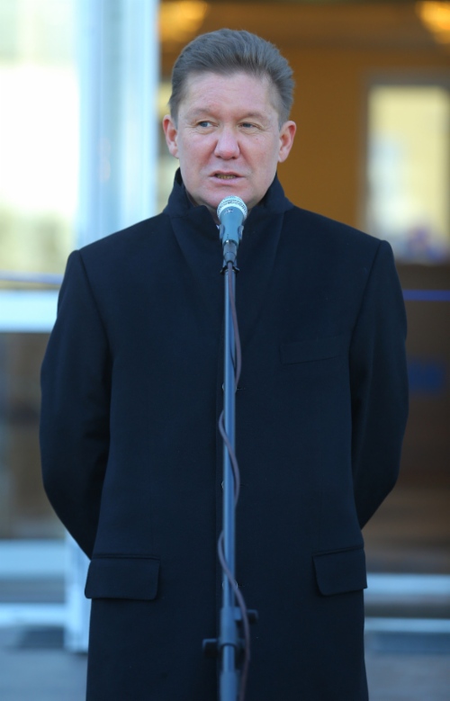 Алексей Миллер во время открытия нового офисного здания самого крупного филиала ОсОО «Газпром Кыргызстан» — «Бишкекгаз»