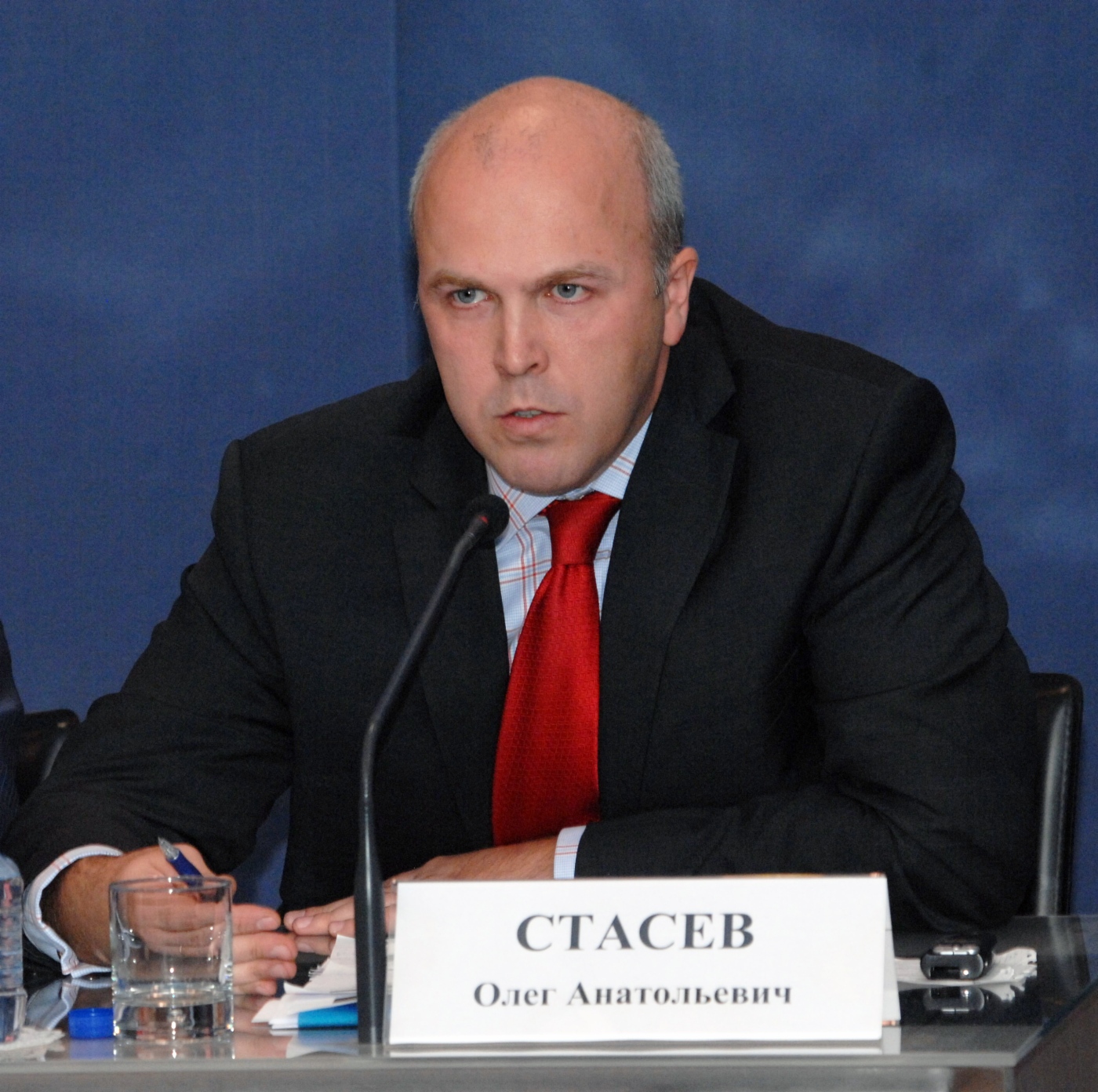 Заместитель генерального директора по стратегическому развитию ООО «Газпром энергохолдинг» Олег Стасев на встрече с аналитиками и инвесторами, посвященной вопросам развития электроэнергетического сектора Группы «Газпром»