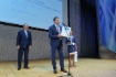 В отраслевом блоке Гран-При Председателя Правления ПАО «Газпром» Алексея Миллера удостоен проект ООО «Газпром трансгаз Ухта» «Хронограф отечественной нефтяной и газовой промышленности. 1273–2016 годы». На фото — генеральный директор ООО «Газпром трансгаз Ухта» Александр Гайворонский (на переднем плане в центре)
