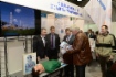 Гости выставки знакомятся с презентационными материалами ООО «Газпром трансгаз Ставрополь»