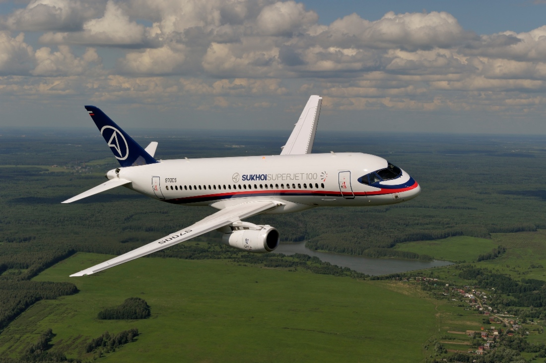 «Газпром» приобретет 10 самолетов Sukhoi Superjet и 39 вертолетов МИ-8АМТ