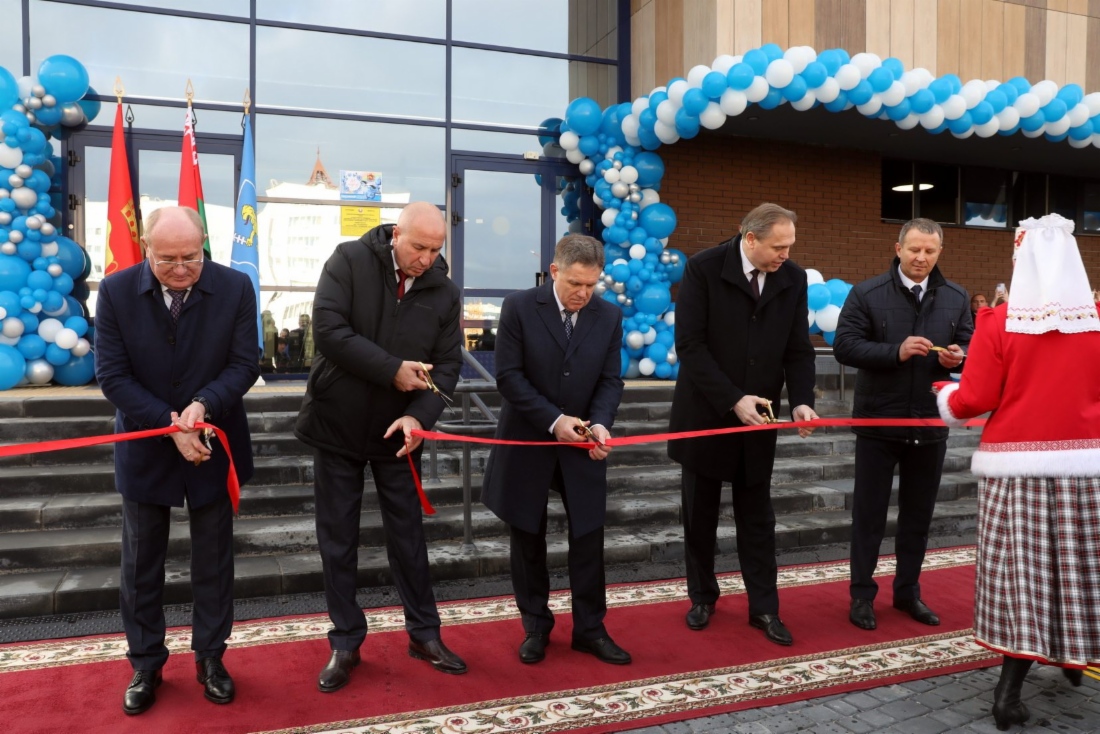 Новый физкультурно-оздоровительный комплекс проекта «Газпром — детям в Беларуси» открыт в Слониме
