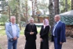 С настоятелем храма, отцом Владимиром