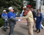 Передача факелов для зажжения вечного огня