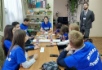 Команда обсуждает пути решения экологической проблемы