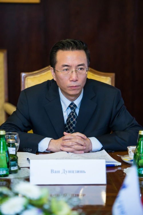Вице-президент КННК Ван Дунцзинь во время заседания Совместного координационного комитета «Газпрома» и КННК