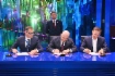 Заместитель председателя Правления «Газпромбанка» Дмитрий Зауэрс, заместитель Председателя Правления ПАО «Газпром» Олег Аксютин и со-основатель Российского квантового центра Руслан Юнусов