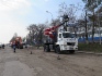 Кемеровские газовики облагородили деревья у своего ЛПУ