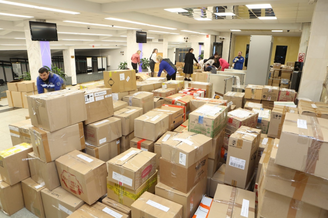Более 28 тонн продуктов и средств личной гигиены сформировано в индивидуальные пакет-наборы