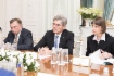 Президент, Председатель Правления Siemens AG Джо Кэзер (в центре) во время рабочей встречи с Алексеем Миллером
