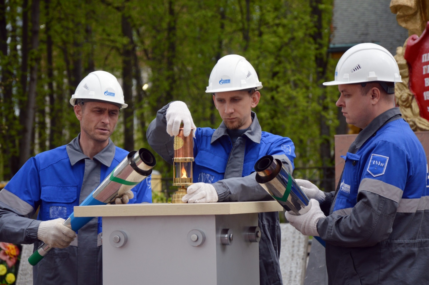 Торжественная церемония по подключению к сетевому газу мемориала в селе Екимовичи Рославльского муниципального округа Смоленской области