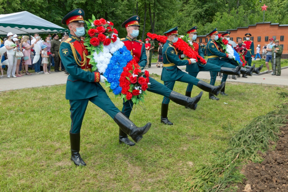 Церемония перезахоронения в с. Мокрое