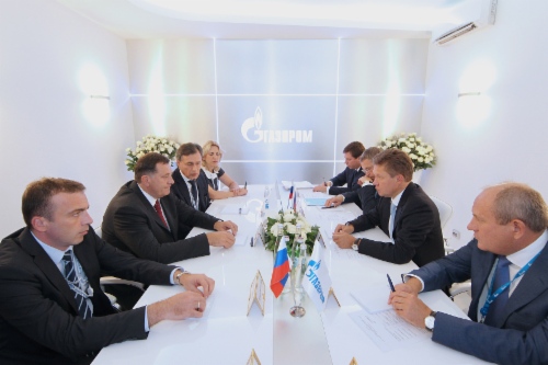 Алексей Миллер (справа в центре) и Президент Республики Сербской Милорад Додик (слева в центре) во время встречи в рамках XI Международного инвестиционного форума «Сочи — 2012»