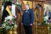 Обращение генерального директора ОАО «Севернефтегазпром» Владимира Дмитрука (справа) к архиепископу Салехардскому и Новоуренгойскому Николаю (слева)