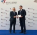 Вручение награды ООО «Газпром трансгаз Ухта». На фото: Олег Косырев, президент Ассоциации содействия обеспечению безопасных условий труда «Эталон» (слева) и Николай Кухта, заместитель главного инженера по охране труда, промышленной и пожарной безопасности ООО «Газпром трансгаз Ухта» (справа)