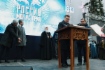 Указ об открытии музея губернатор Тюменской области подписал на сенсорном экране стилизованной под перо ручкой для электронных документов