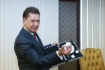 В рамках встречи членов Правления с клубом настольного тенниса «Факел — Газпром» (г. Оренбург) игроки клуба вручили Алексею Миллеру профессиональную ракетку и именную футболку