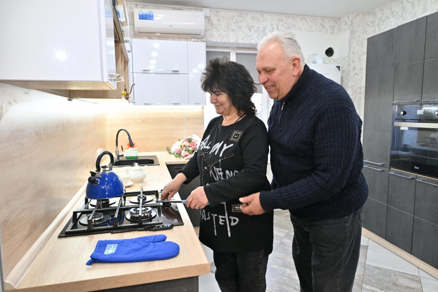 В доме потребителей
