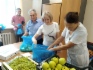 Сотрудники Управления аварийно-восстановительных работ собирают гуманитарную помощь