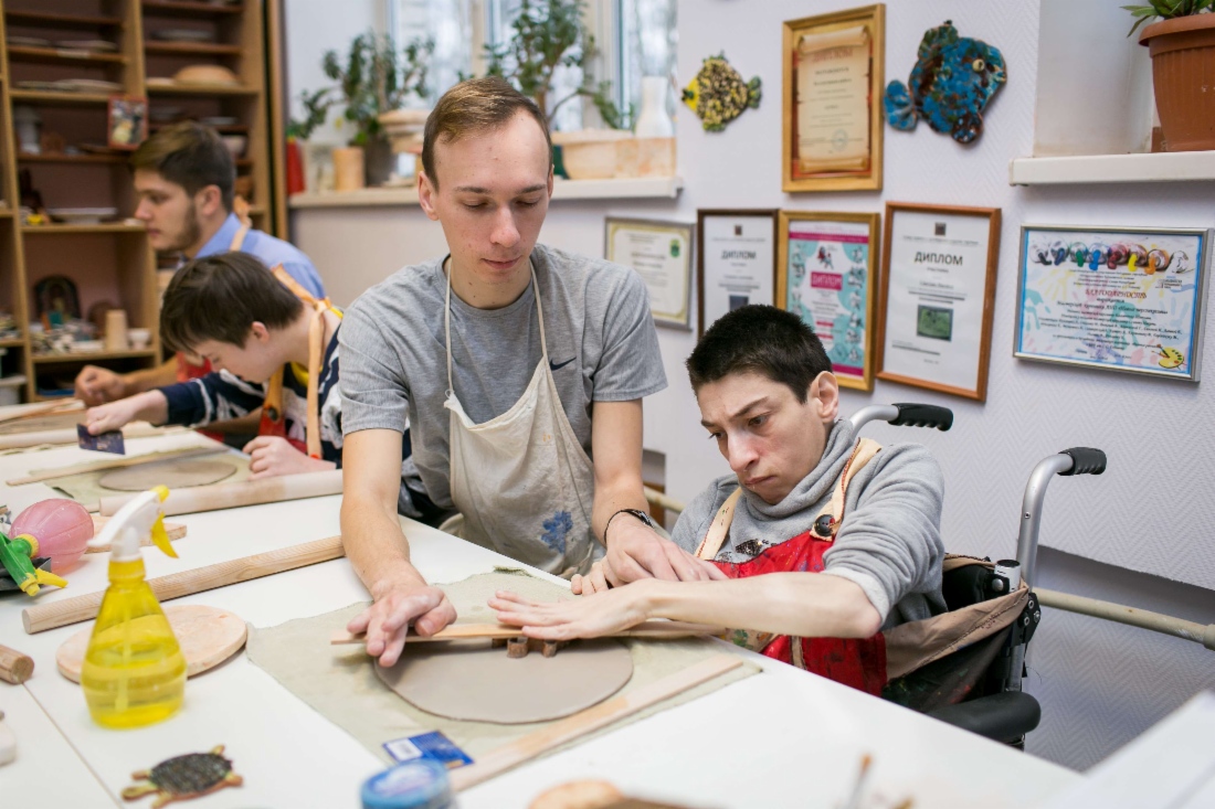 С воспитанниками занимаются преподаватели и психологи