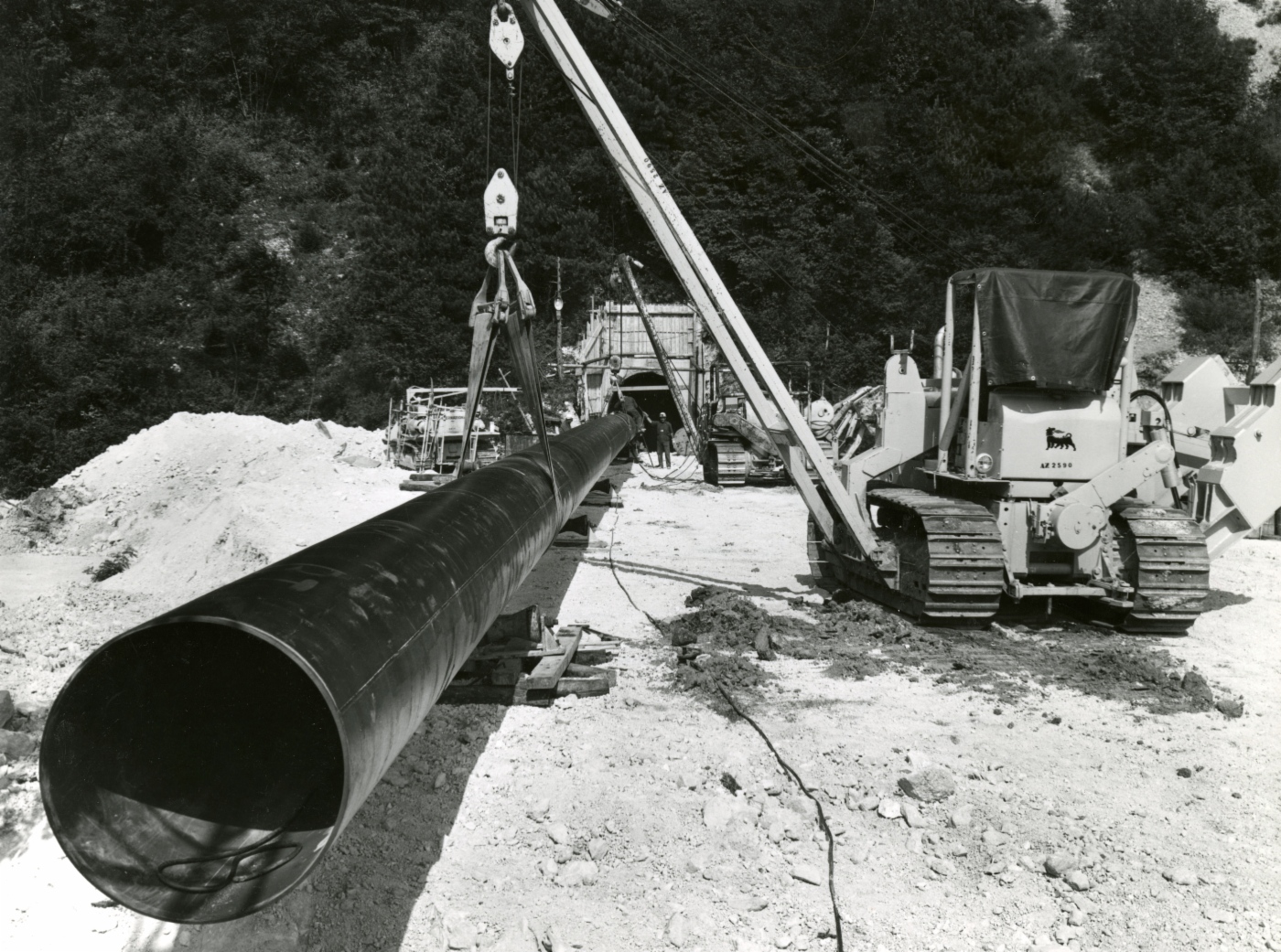 Прокладка газопровода, долина Валь Аупа, Италия, 1973 год. Фото Eni