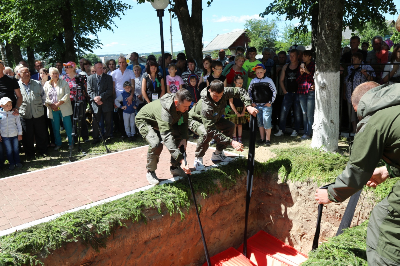 Церемония перезахоронения
