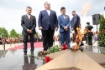 Глава РИ Махмуд-Али Калиматов и с детьми погибшего солдата СВО