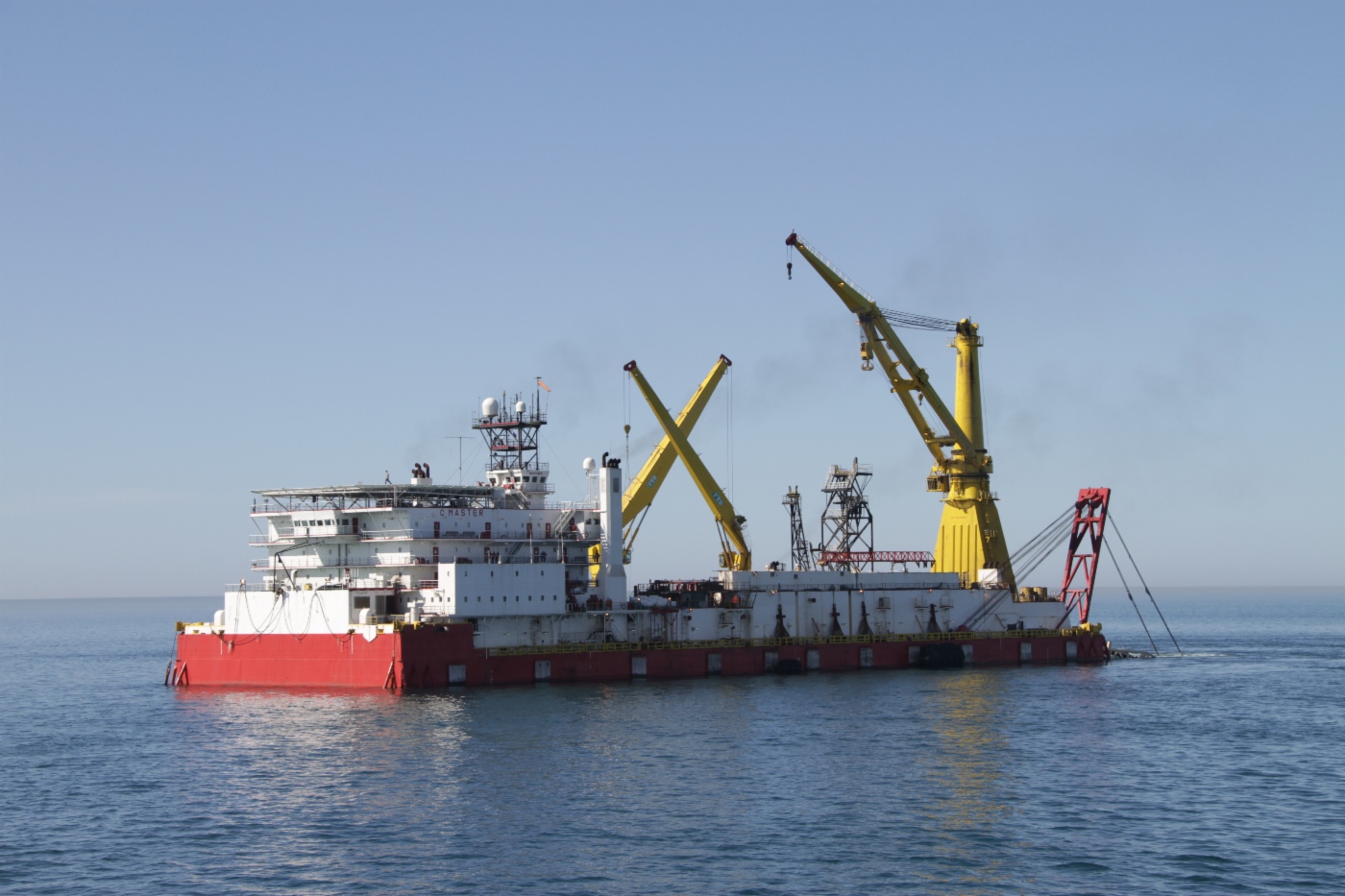 Апрель 2010 г. Начато строительство морской части газопровода «Джубга — Лазаревское — Сочи».