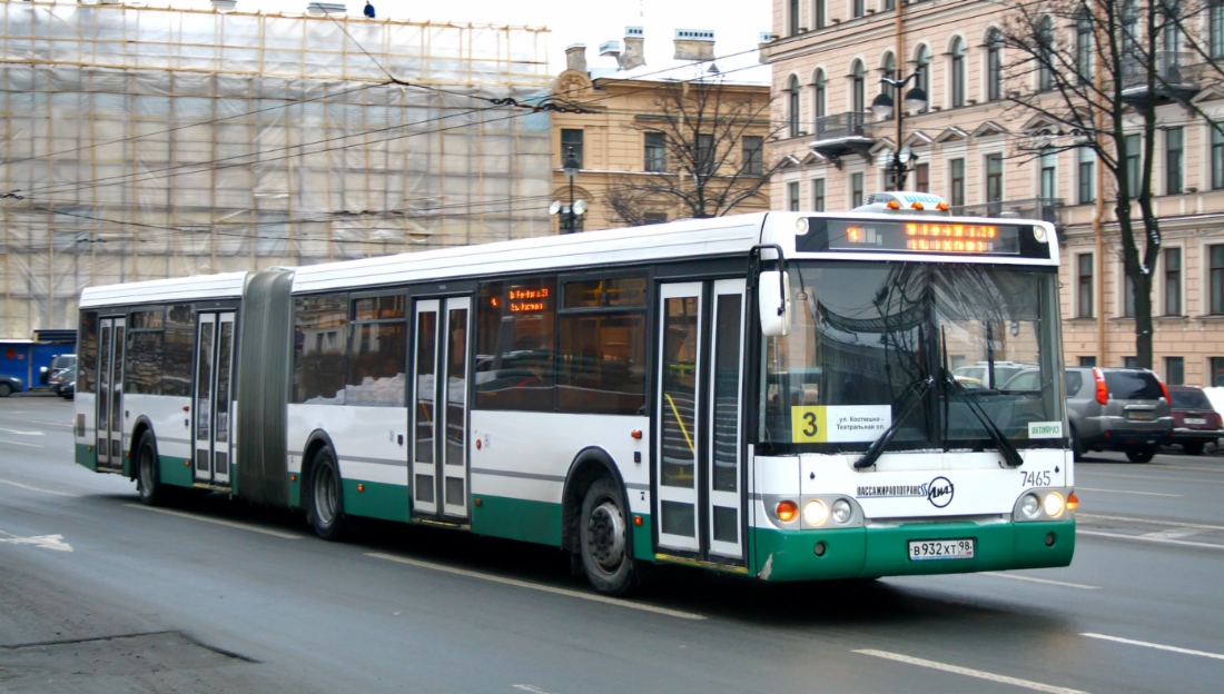 Автобусы в Санкт-Петербурге начнут переводить на газ