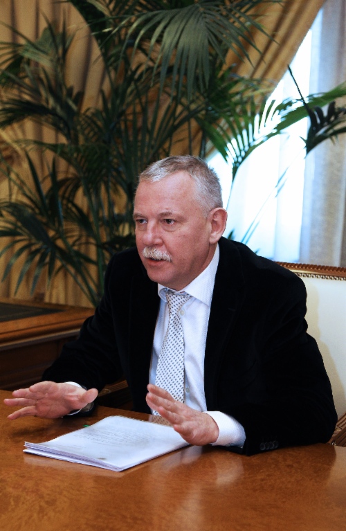 Глава Республики Карелия Андрей Нелидов во время встречи с Алексеем Миллером