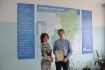 Победитель Конкурса в стенах родной школы с руководителем проекта