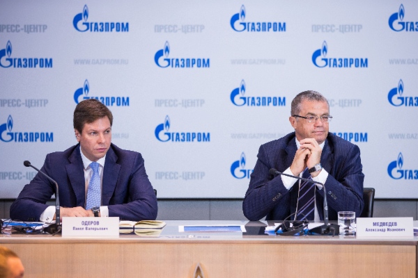 Начальник Департамента внешнеэкономической деятельности ОАО «Газпром» Павел Одеров и заместитель Председателя Правления ОАО «Газпром», генеральный директор ООО «Газпром экспорт» Александр Медведев