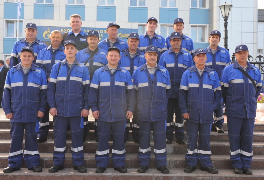 Участники смотра-конкурса профессионального мастерства «Лучший машинист трубоукладчика ОАО „Газпром“»