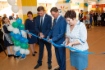 Право разрезать ленточку было предоставлено почетным гостям мероприятия