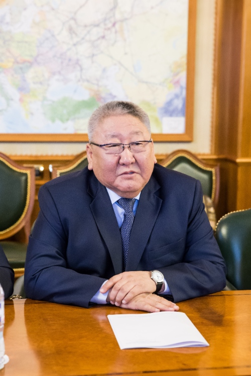 Егор Борисов во время рабочей встречи с Валерием Голубевым