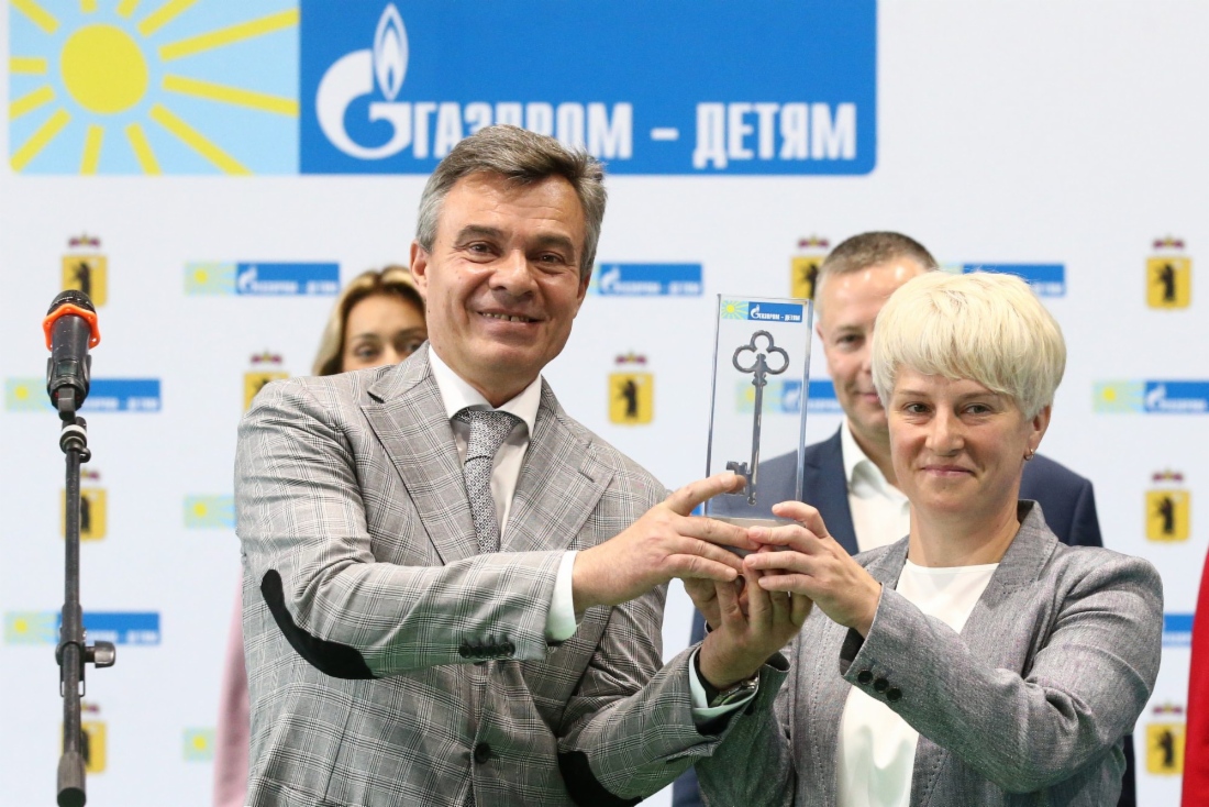 Торжественная передача символического ключа