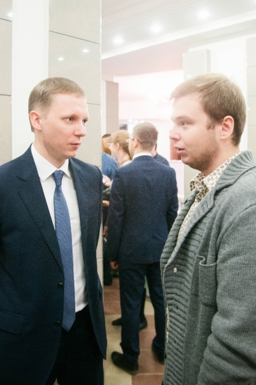 Прямое общение во время ярмарки вакансий студентов вуза и Евгения Гусева