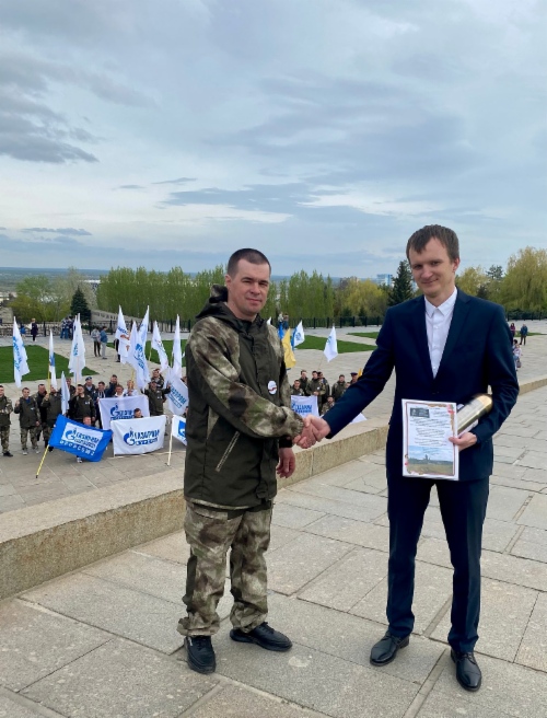 Поисковики передали в дар музею — заповеднику «Сталинградская битва» капсулу с землей с родины командарма Шумилова