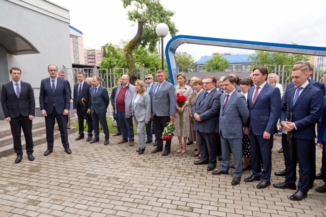ООО «Газпром трансгаз Москва» открыло памятник Героя Социалистического Труда А. И. Сафронова