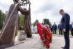 Венок к мемориальному комплексу возлагает генеральный директор ООО «Газпром трансгаз Москва» Александр Бабков
