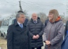 Председатель правительства КБР Алий Мусуков, министр промышленности, энергетики и торговли КБР Шамиль Ахубеков и глава Майского муниципального района Татьяна Саенко на мероприятии по газификации первого домовладения в селении Лесное