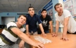 Команда-победитель на одном из этапов маршрута
