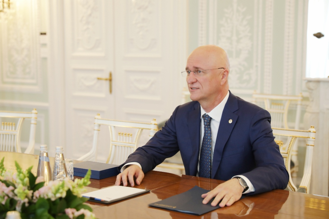 Роман Скляр