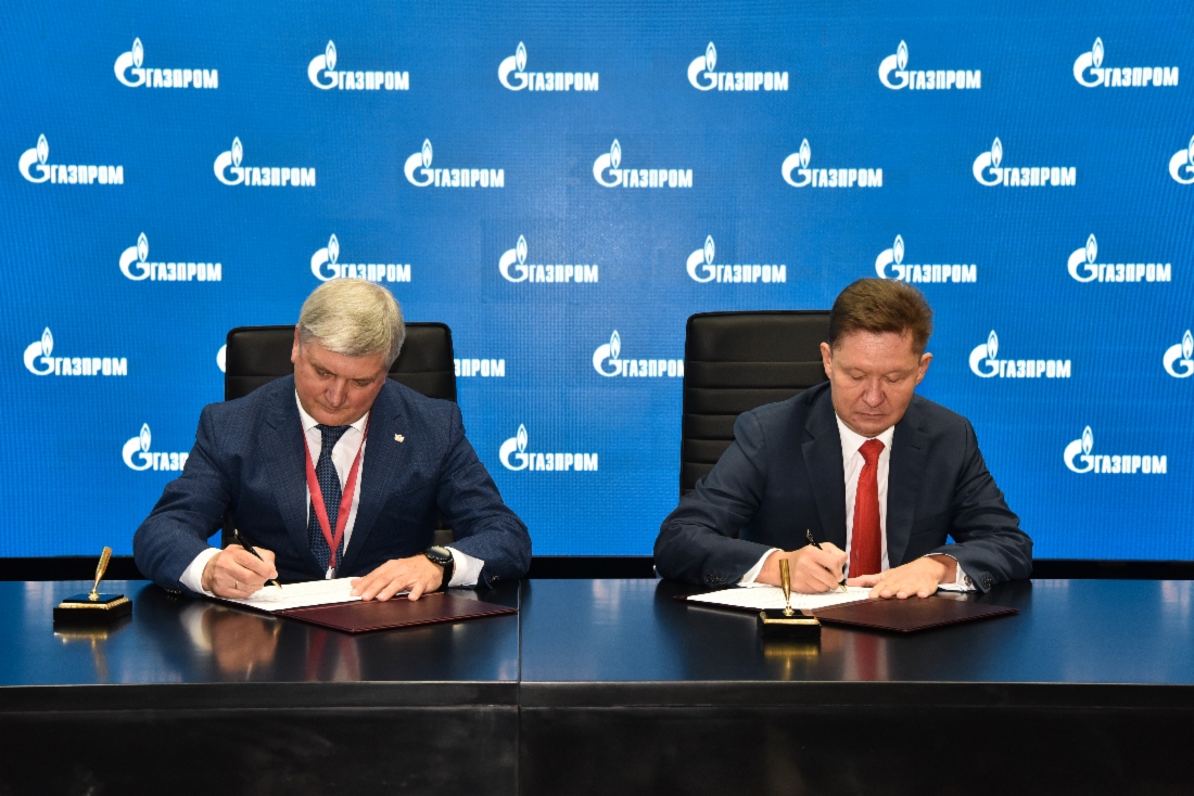 В рамках Петербургского международного экономического форума — 2021 ПАО «Газпром» и пять субъектов РФ — Республики Башкортостан и Бурятия, Воронежская, Томская и Тюменская области — подписали дорожные карты по расширению использования высокотехнологичной, в том числе импортозамещающей, продукции в интересах компании