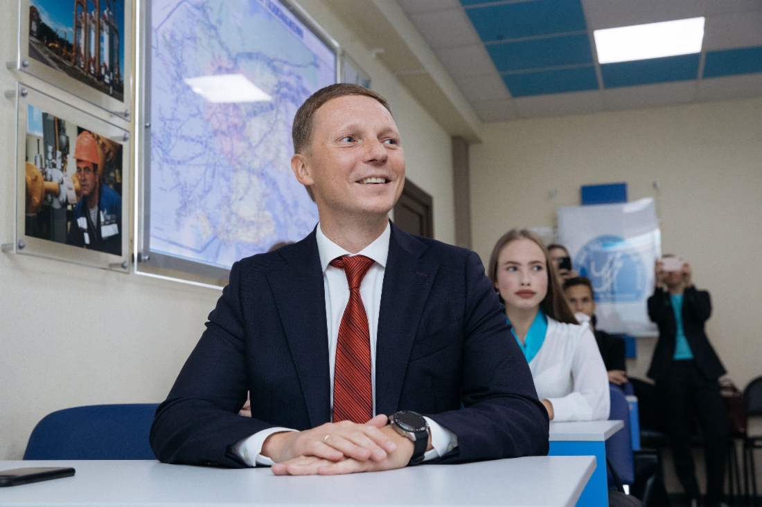 Заместитель генерального директора по управлению персоналом ООО «Газпром трансгаз Ухта» Евгений Гусев выступил с приветственным словом